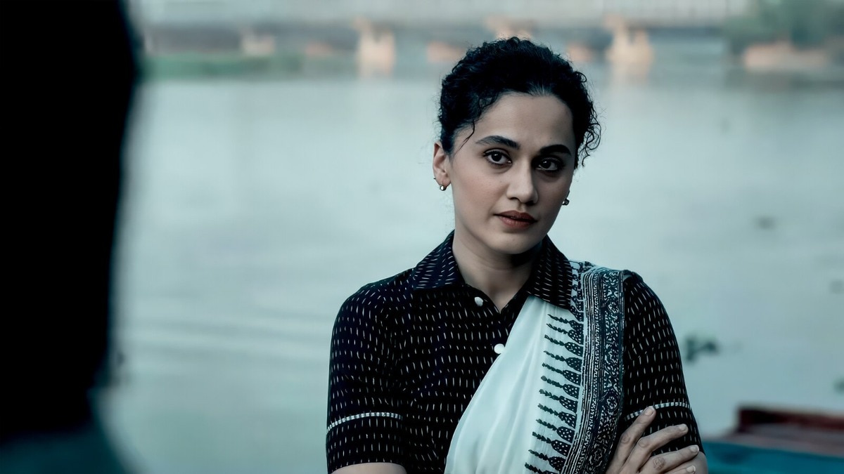 'विचलित करेगी, मगर 'अस्सी' देखिए जरूर', तापसी की गुजारिश