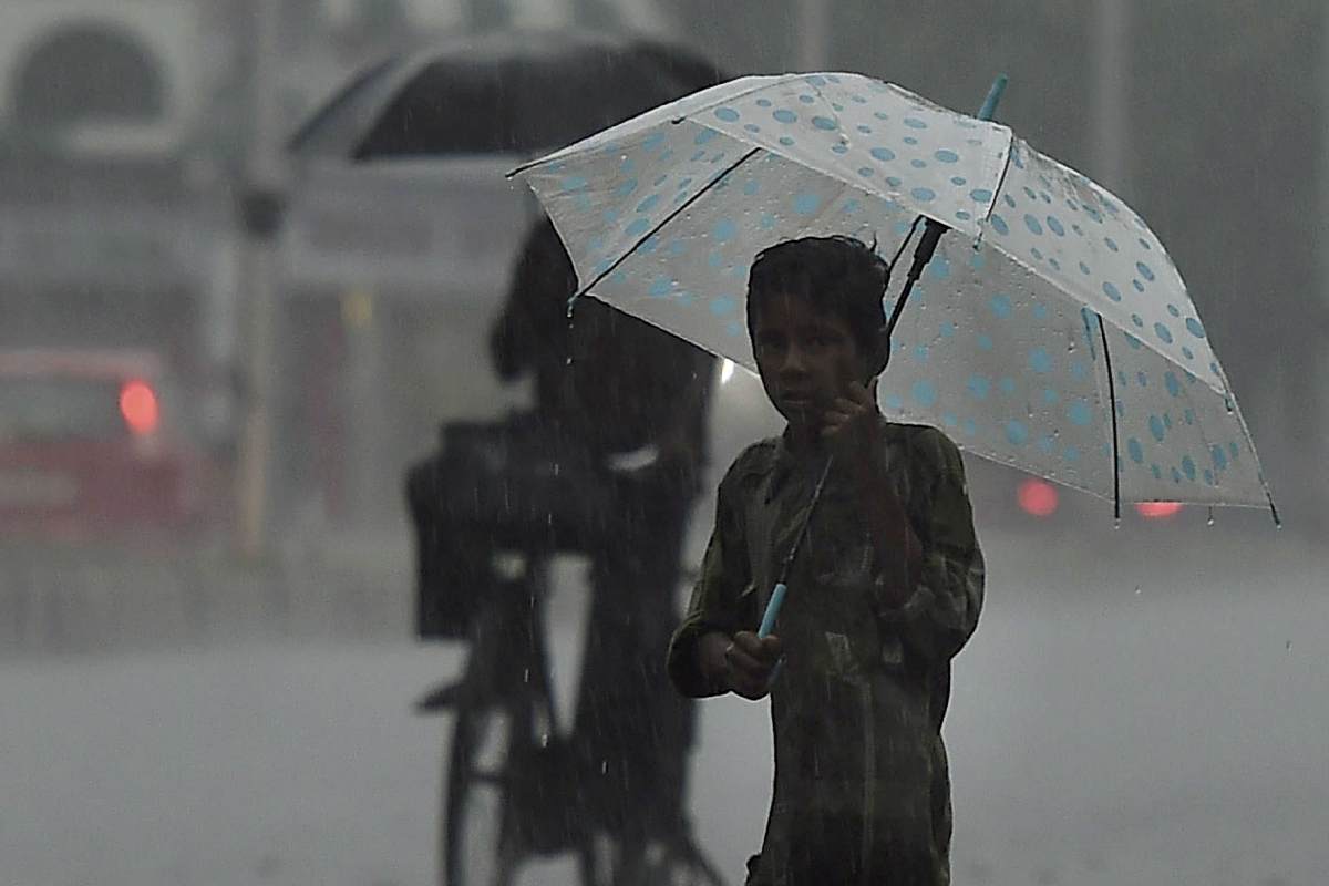 मौसम : इन राज्यों में बारिश के आसार, आंधी-तूफान की आशंका