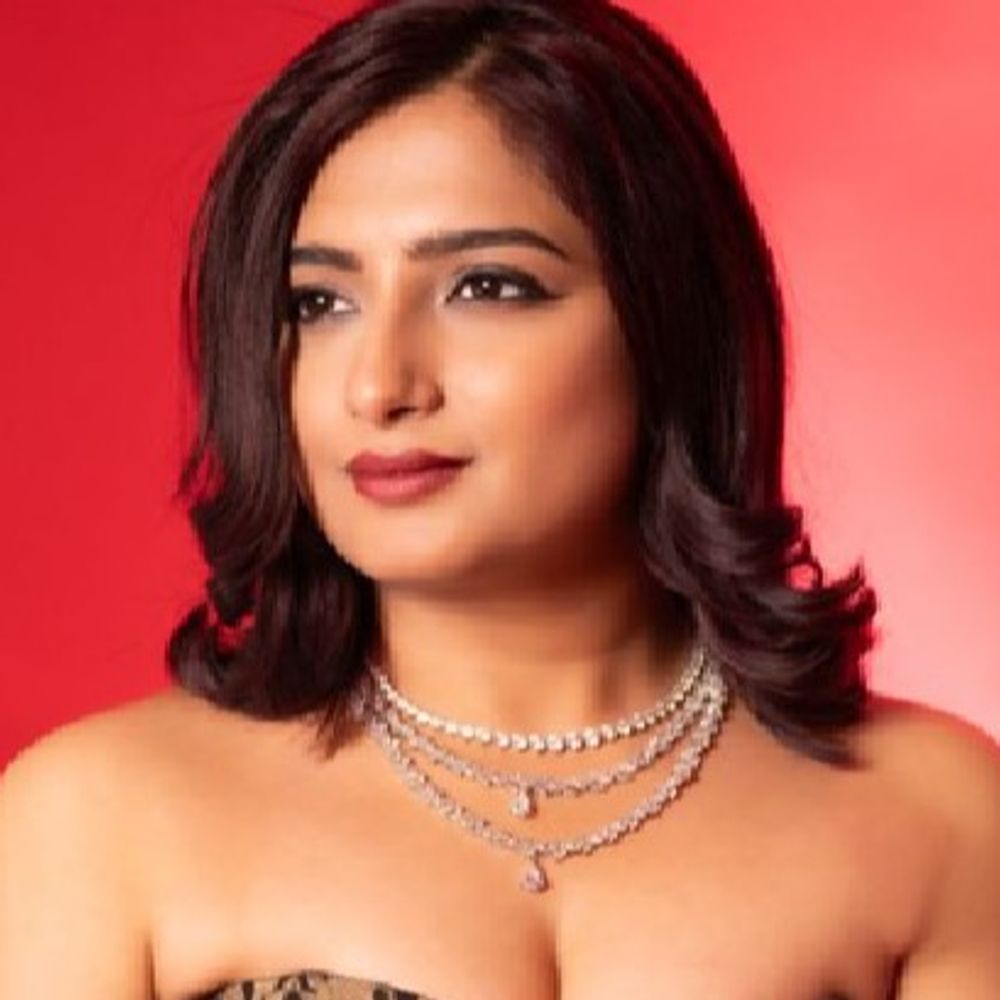 आज आगरा आ रहीं सिंगर मधुबन्ती बागची:कलाकार ने गाए हैं 'आज की रात' और 'उई अम्मा' जैसे हिट सॉन्गस