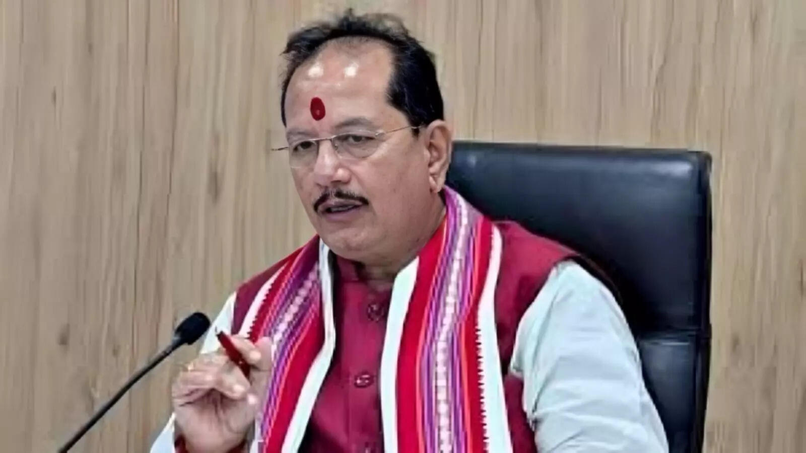 जमीन विवाद के मामलों में आएगी कमी, विजय सिन्हा बोले- 31 मार्च तक निपटाएं परिमार्जन के 40 लाख आवेदन