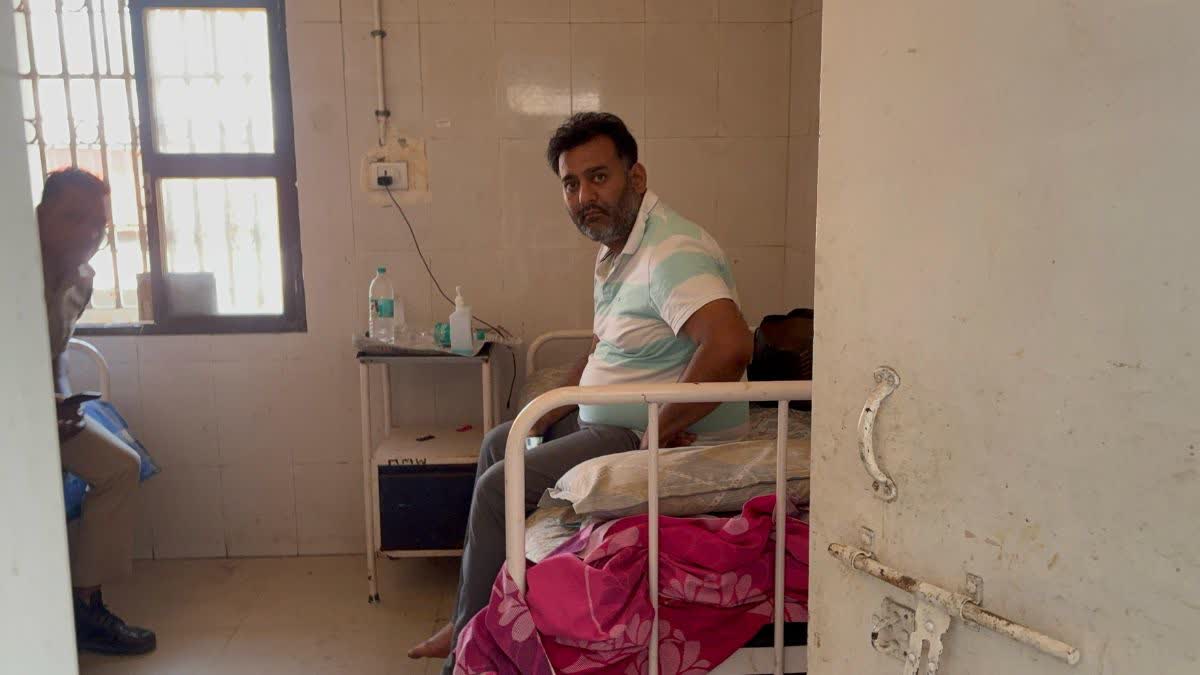 2 साल की सजा के बाद दोषी को "जेल" नहीं, मेडिकल कॉलेज में मिला 'वीआईपी ट्रीटमेंट"!
