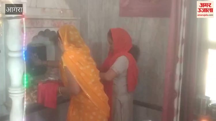VIDEO: नवरात्र के पहले दिन मंदिरों में उमड़ा आस्था का सैलाब