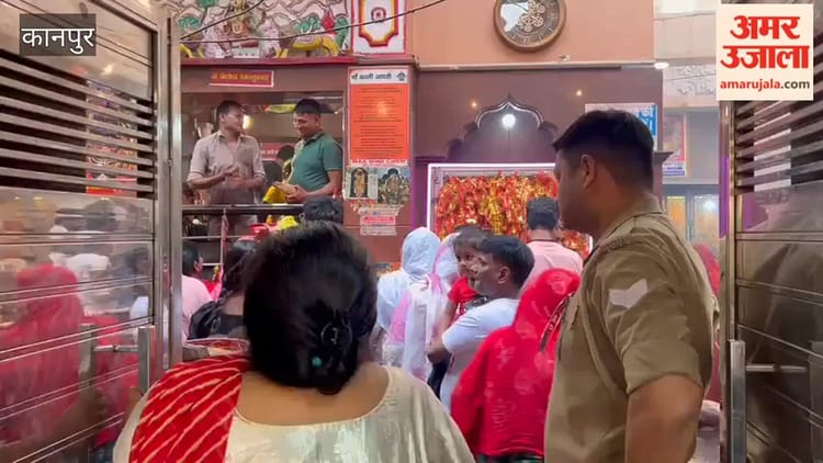 नवरात्र के पहले दिन बारादेवी मंदिर में उमड़ी भक्तों की भीड़