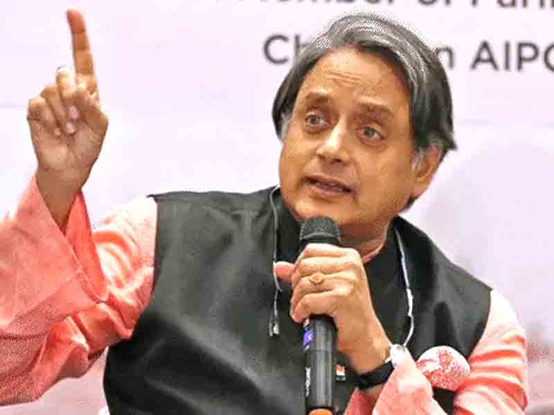 अय्यर के लेटर का थरूर ने दिया जवाब, कहा- मेरी देशभक्ति पर सवाल उठाना गलत
