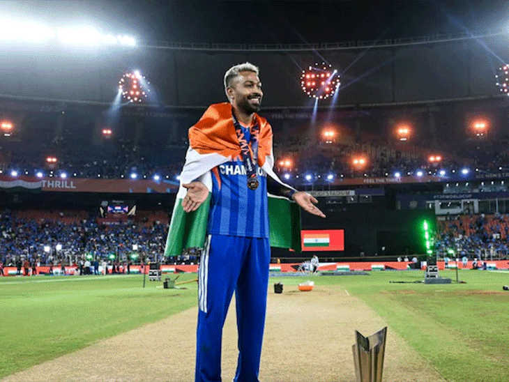 हार्दिक पंड्या के खिलाफ तिरंगे के अपमान की शिकायत:वर्ल्ड कप जीत के जश्न के दौरान जमीन पर लेटने का आरोप; बेंगलुरु में शिकायत दर्ज
