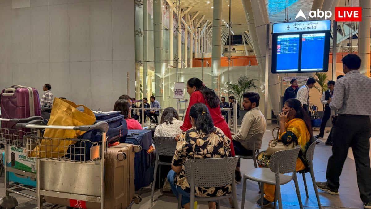 हैदराबाद एयरपोर्ट पर अफरा-तफरी, युद्ध की वजह से एयरपोर्ट पर थमे खाड़ी देशों के विमान, कई उड़ानें प्रभावित