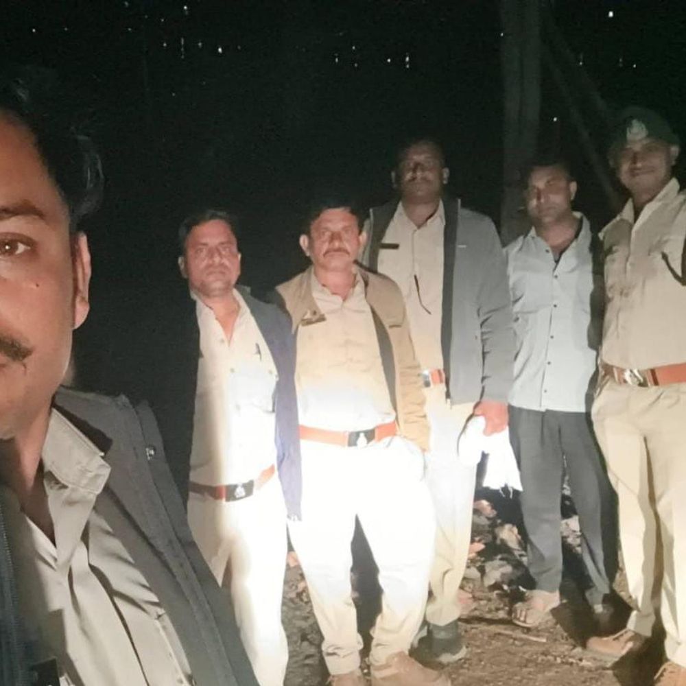 वन कटाई और आगजनी रोकने नेपानगर-नावरा जंगल में गश्ती बढ़ी:बुरहानपुर में पंचमी तक निगरानी सख्त; वाहन तलाशी भी चल रही