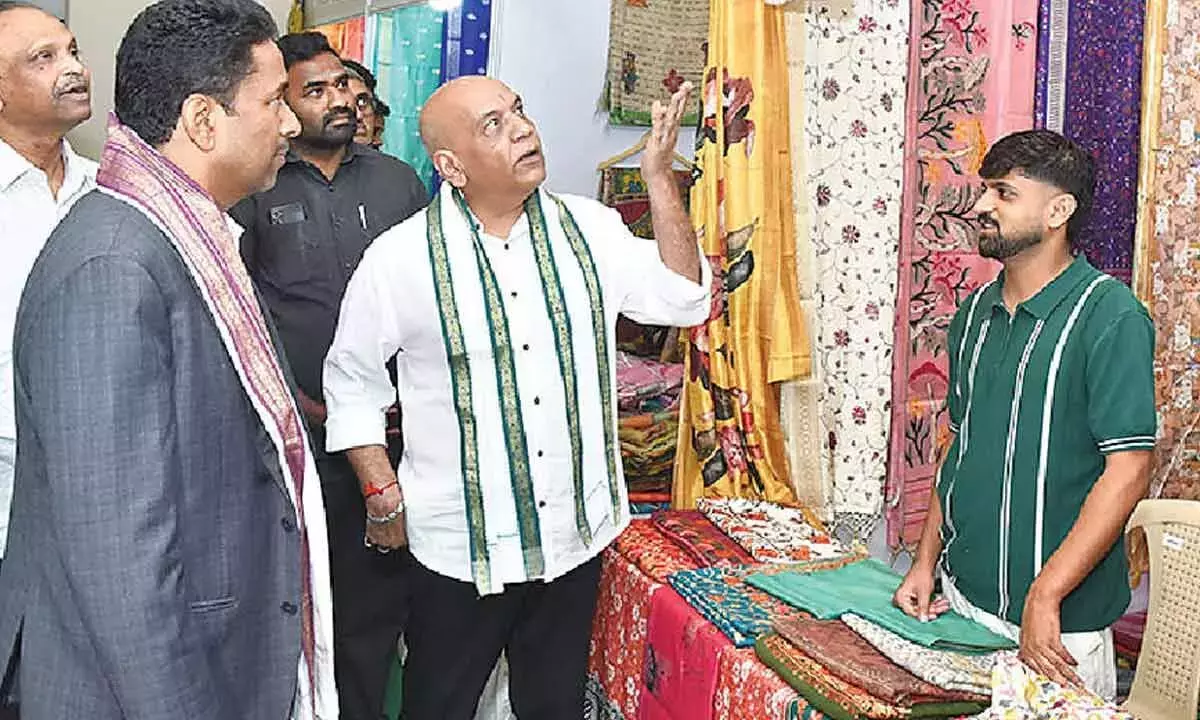 मंत्री उगादी समारोह में शामिल हुए