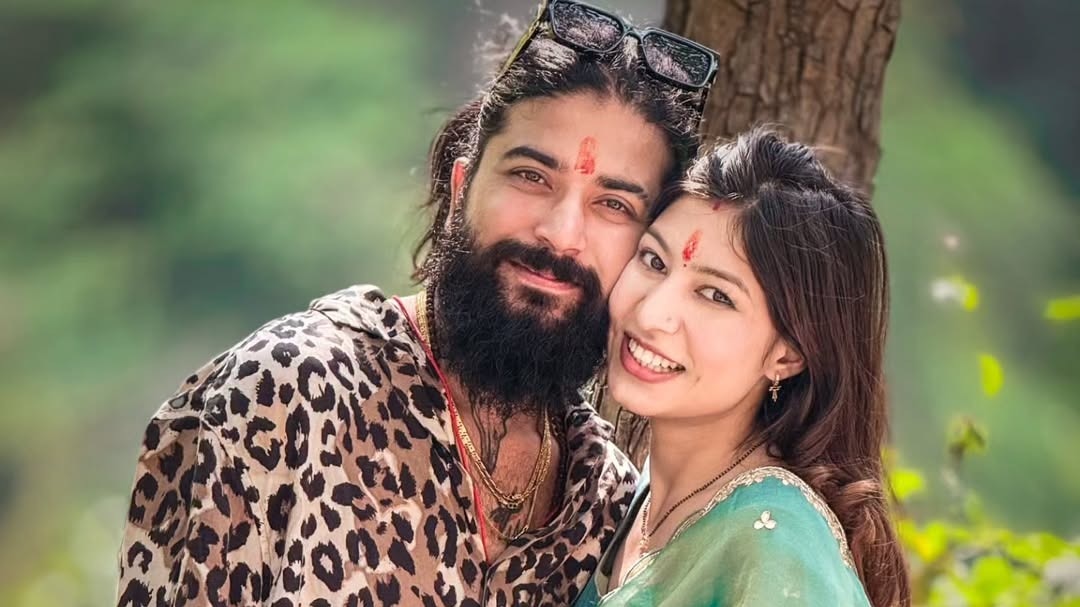 पत्नी पर करोड़पति यूट्यूबर ने उठाया हाथ, छोड़कर चली गई घर, भाई ने खोली पोल