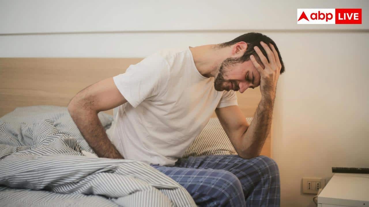 पैरों में दिखें ये 7 लक्षण तो तुरंत भागें डॉक्टर के पास, वरना डैमेज हो जाएगा लिवर