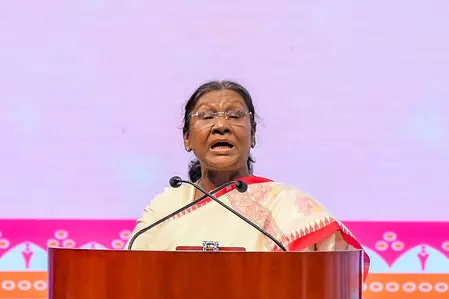 राष्ट्रपति ने गवर्नर सीवी आनंद बोस का इस्तीफा किया स्वीकार, कई राज्यों में बदले गए राज्यपाल-उपराज्यपाल