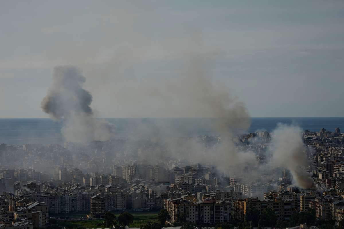 Israel US Iran War Update LIVE: ईरान पर इजरायल-US के हमले जारी, खामेनेई के X पर की गई पोस्ट- 'बड़ी गलती कर दी'