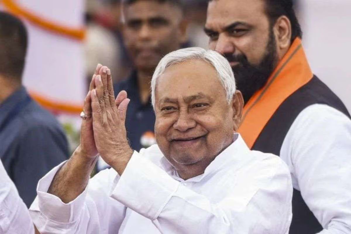 पीएम मोदी, सम्राट चौधरी समेत इन नेताओं ने सीएम नीतीश को किया बर्थडे विश, JDU ऑफिस में जश्न