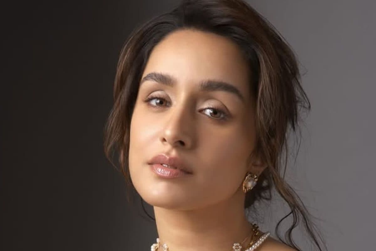 क्या श्रद्धा कपूर की होने वाली है शादी? परिवार के बयान ने बढ़ा दिया सस्पेंस, सुनते ही मुस्कुराने लगी आंटी