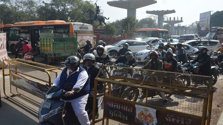 UP: वीवीआईपी आगमन बना आगरा के लिए मुसीबत, नहीं है वैकल्पिक इंतजाम; सीएम योगी के आगमन के दौरान यही हुआ