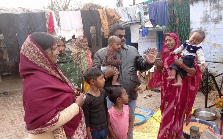 Balrampur News: बेसलाइन सर्वे से टीकाकरण से वंचित बच्चों की होगी पहचान
