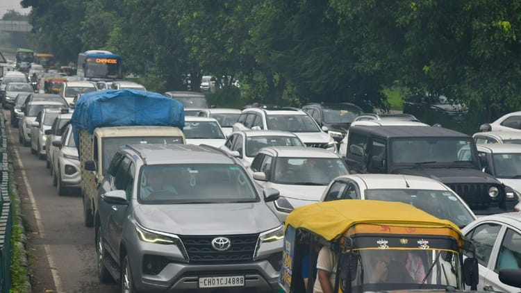 बिना बीमा सड़कों पर दौड़ रहे एक करोड़ वाहन: हाईकोर्ट ने केंद्र, पंजाब समेत हरियाणा व चंडीगढ़ से मांगा जवाब