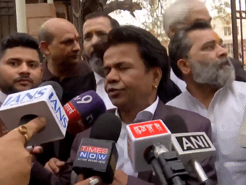 चेक बाउंस केस में राजपाल यादव को राहत:1 अप्रैल तक जेल नहीं जाना होगा, कोर्ट ने कहा- पैसा चुकाने का यह आखिरी मौका