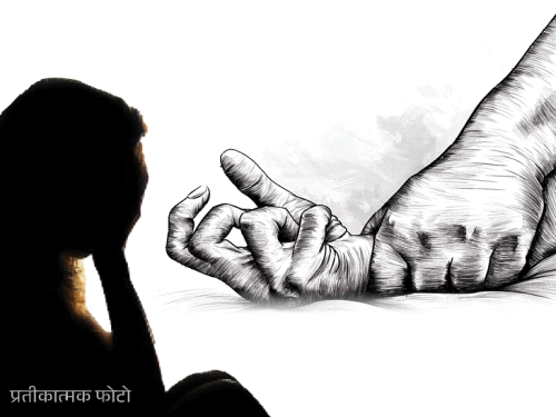 विधवा महिला से 3 युवकों ने किया गैंगरेप:ग्राम प्रमुखों ने 40-40 हजार दंड लेकर मामला दबाया, FIR के बाद 2 अरेस्ट, तीसरे की तलाश