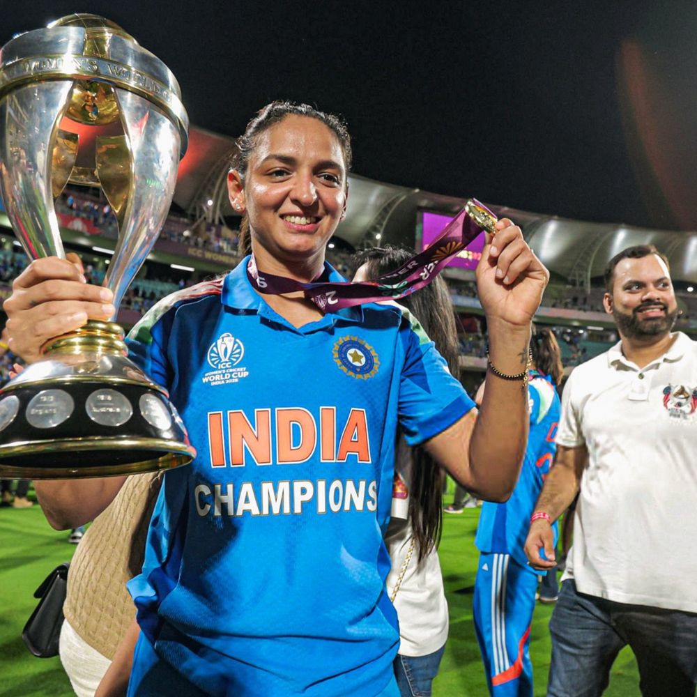भारतीय महिलाओं में क्रिकेट का क्रेज बढ़ा:2020 के मुकाबले भागीदारी दोगुनी, 15-24 उम्र की 16% लड़कियां खेल रहीं