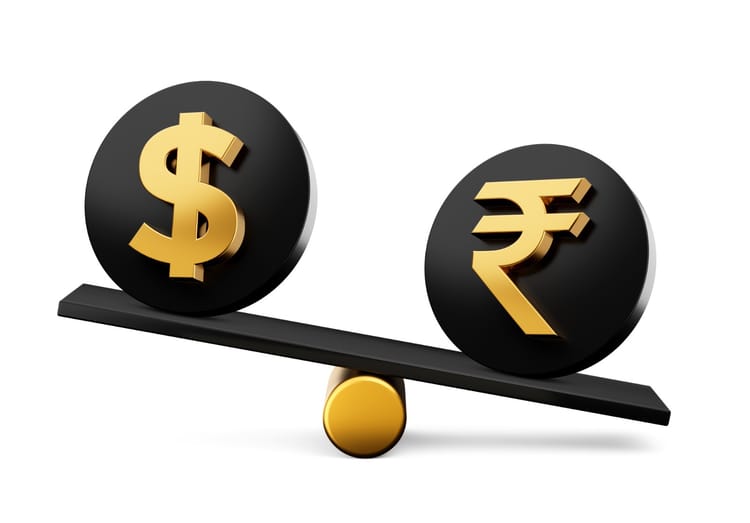Rupee All-Time Low: डॉलर के मुकाबले रुपया रिकॉर्ड निचले स्तर पर, 69 पैसे टूटकर 92.18 पर पहुंचा