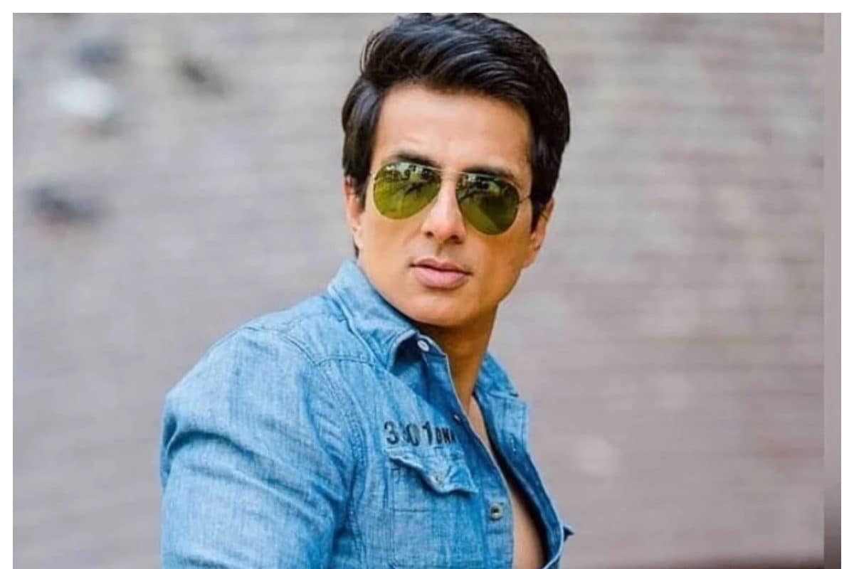 दुबई में फंसे लोगों के लिए फरिश्ता बने सोनू सूद, इंसानियत की कायम की मिसाल, बोले- 'मैसेज करो, रहने का इंतजाम मेरा'