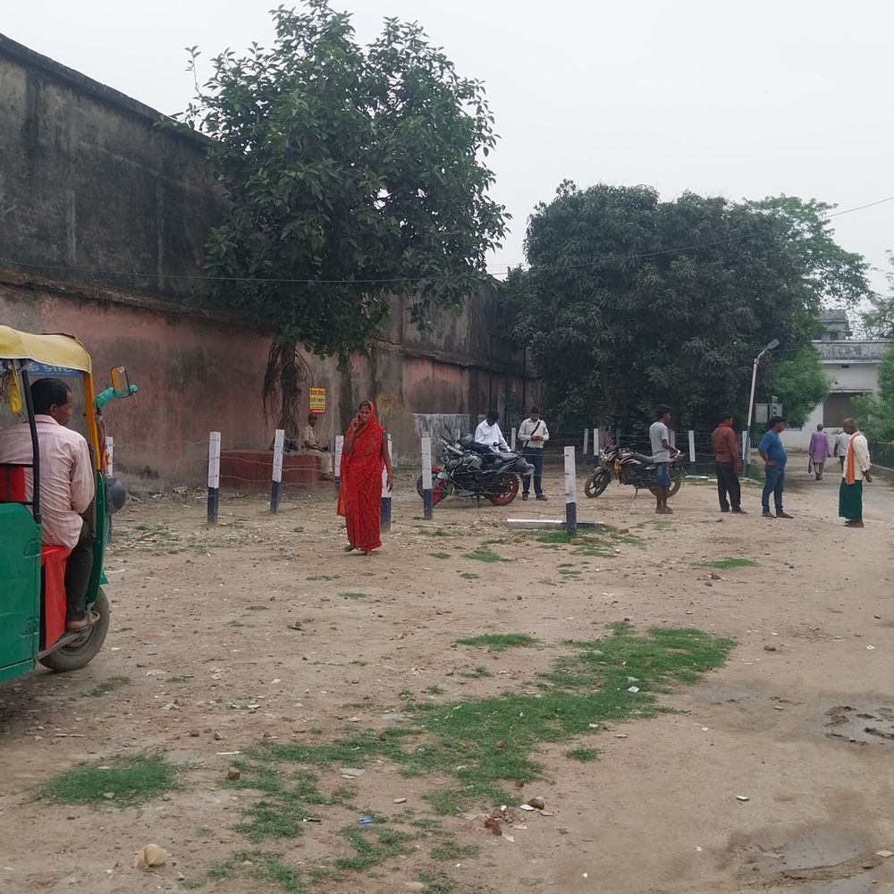 अररिया में जमीन विवाद में मारपीट:महिला की मौत, एक साथ दर्जनों लोगों ने किया हमला, अस्पताल से लौटते ही तोड़ा दम