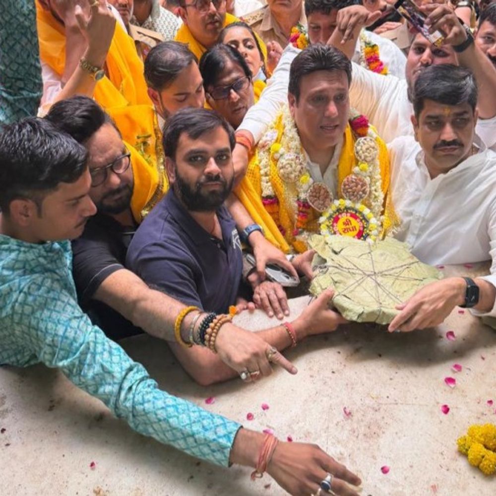 अभिनेता गोविंदा पहुंचे वृंदावन:संत प्रेमानंद महाराज से की मुलाकात, बांके बिहारी के लिए दर्शन