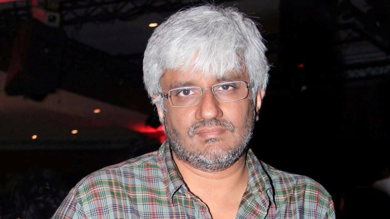 30 करोड़ रुपये के धोखाधड़ी मामले में जेल में बिताए दिनों क याद कर Vikram Bhatt दुखी हुए विक्रम भट्ट, बोले ' सोचा था वहीं मर...'