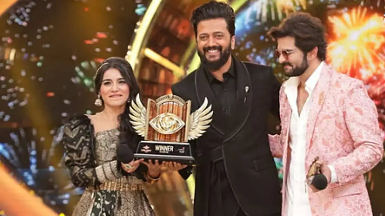 Bigg Boss Marathi 6 की विनर बनीं Tanvi Kolte, सलमान के शो वाले राकेश-विशाल को ग्रैंड फिनाले में दी करारी मात