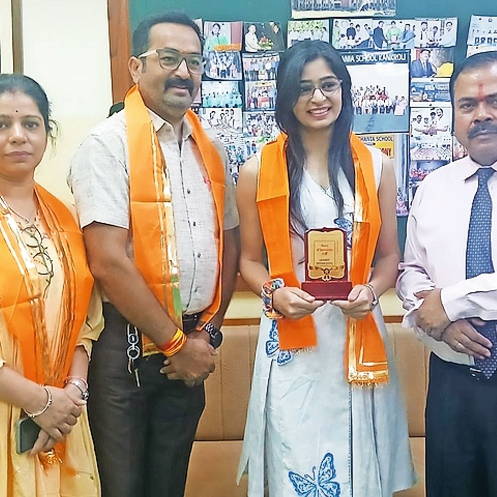 यशस्विनी बनीं आयकर निरीक्षक, किया स्वागत