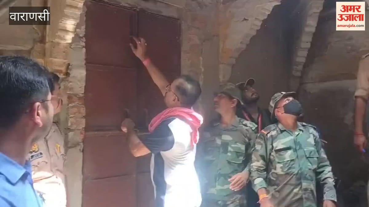 विवादित मकान के कमरे में रखा था चोरी पटिया, नहीं हुई कार्रवाई; VIDEO