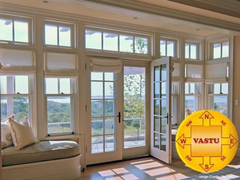 Vastu Tips: भूलकर भी न रखें इस दिशा में घर का दरवाजा, वरना लौट जाएगी सुख-समृद्धि, जानें सही वास्तु