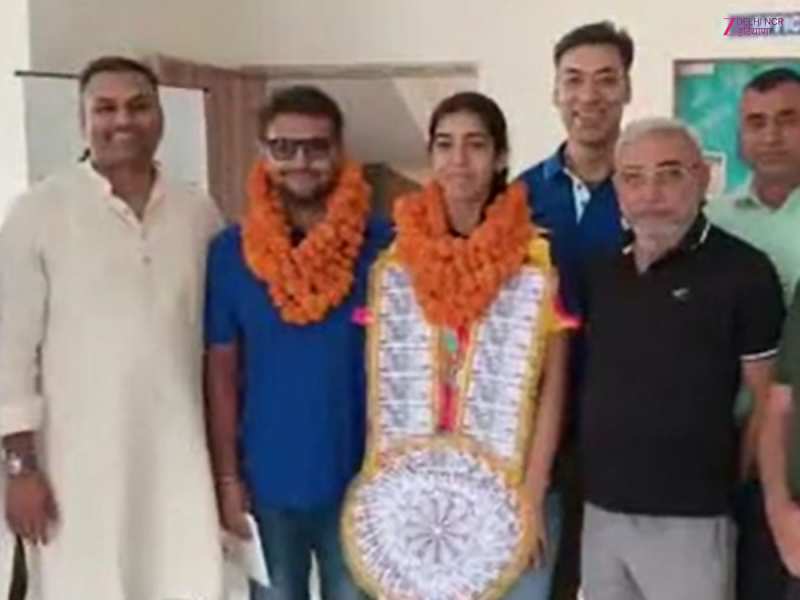 अहमदाबाद में चला साम्या का जादू! गोल्ड समेत जीते 3 पदक, नोटों की माला पहनाकर हुआ जोरदार स्वागत