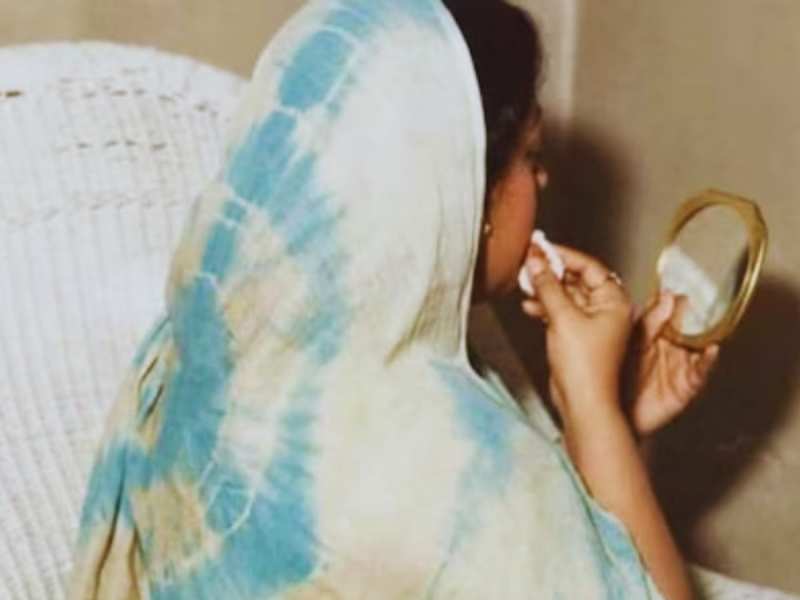 बंगाल की वो पहली सुपरस्टार... कम उम्र में सिर से उठा पिता का साया, रिश्तेदारों ने बनाया नौकरानी, फिर फिल्मों में मारी एंट्री, जीता दादा साहेब फाल्के-पद्मश्री अवॉर्ड
