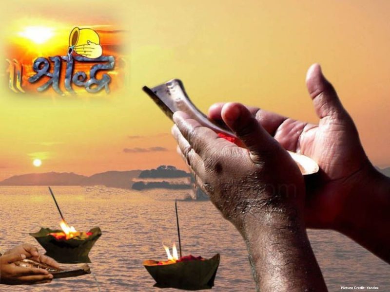Pitra Dosh: कितनी पीढ़ियों तक पीछा नहीं छोड़ता पितृ दोष? जरूर जान लें पूर्वज और श्राद्ध से जुड़ी ये 3 बातें