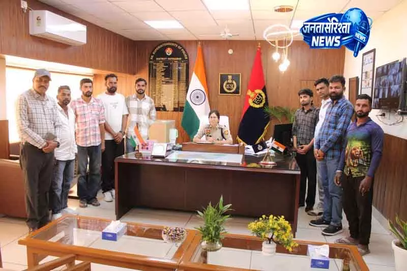 टर्निंग पॉइंट: Haryana के फतेहाबाद में आठ युवाओं ने नशे की लत पर काबू पाया