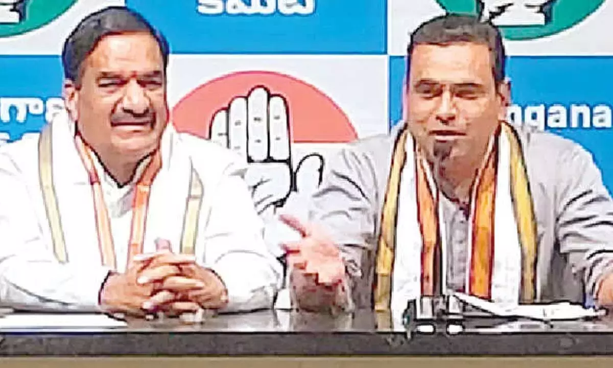 कांग्रेस ने संदिग्ध ज़मीन सौदों के लिए BRS पर हमला बोला; लिस्ट वाली टिप्पणी पर KTR की आलोचना की