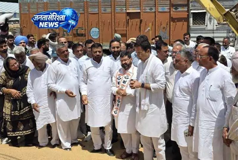 Ambala रणदीप सुरजेवाला ने अनाज मंडियों में शोषण का मुद्दा उठाया