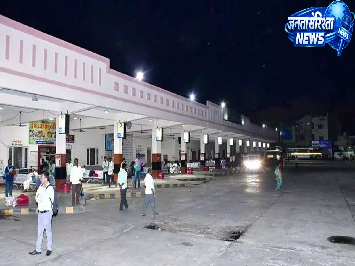 राज्य भर में तेलंगाना RTC हड़ताल से ट्रांसपोर्ट में रुकावट, सरकार के साथ बातचीत नाकाम