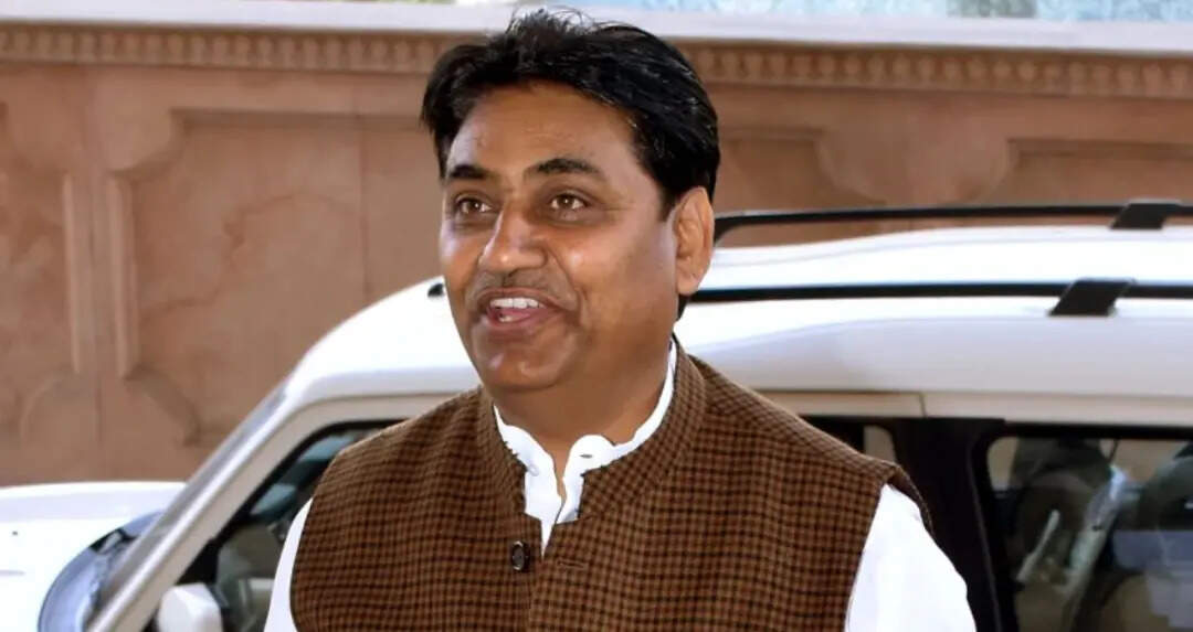 डोटासरा का केंद्र सरकार पर निशाना, पीएम के बयान पर जताई आपत्ति, महिला आरक्षण पर भी उठाए सवाल