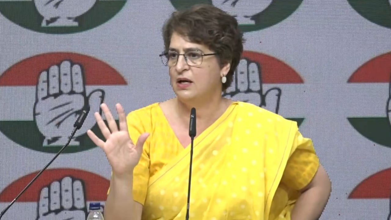 'महिला आरक्षण नहीं, परिसीमन की बात थी', बीजेपी पर प्रियंका गांधी का पलटवार