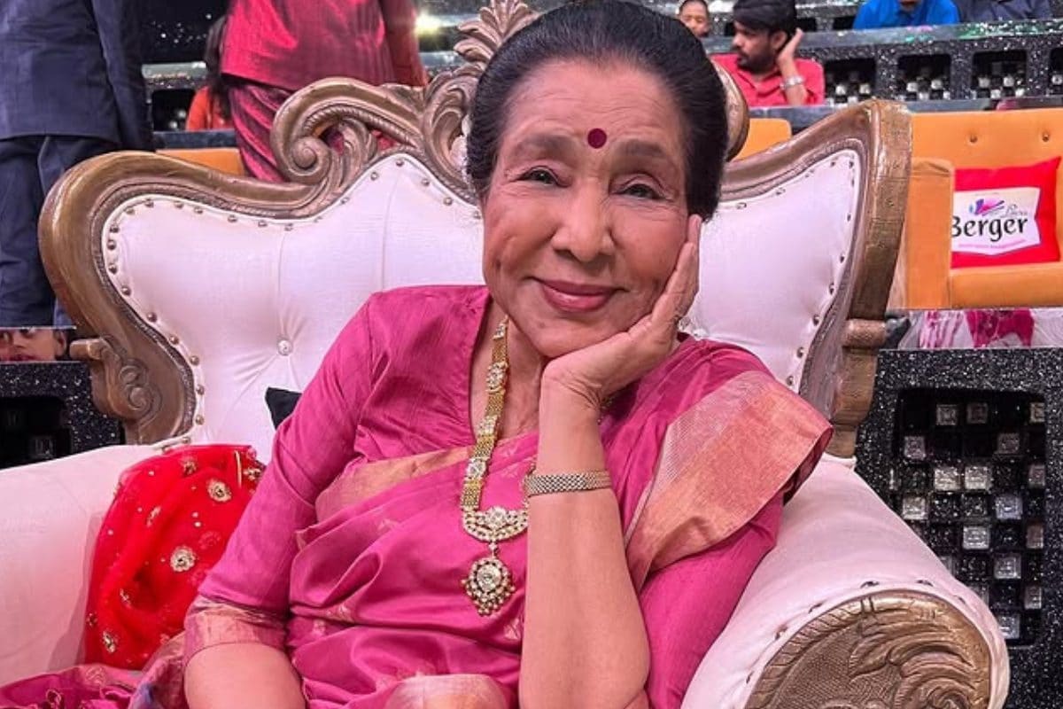 Asha Bhosle Health Update: कार्डियक अरेस्ट नहीं, 92 साल की आशा भोसले को हुई ये बीमारी, पोती ने दिया हेल्थ अपडेट