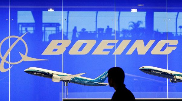 Boeing में बड़े पैमाने पर भर्ती, हर हफ्ते 100+ कर्मचारियों की नियुक्ति—उत्पादन बढ़ाने और रिटायरमेंट की भरपाई पर फोकस