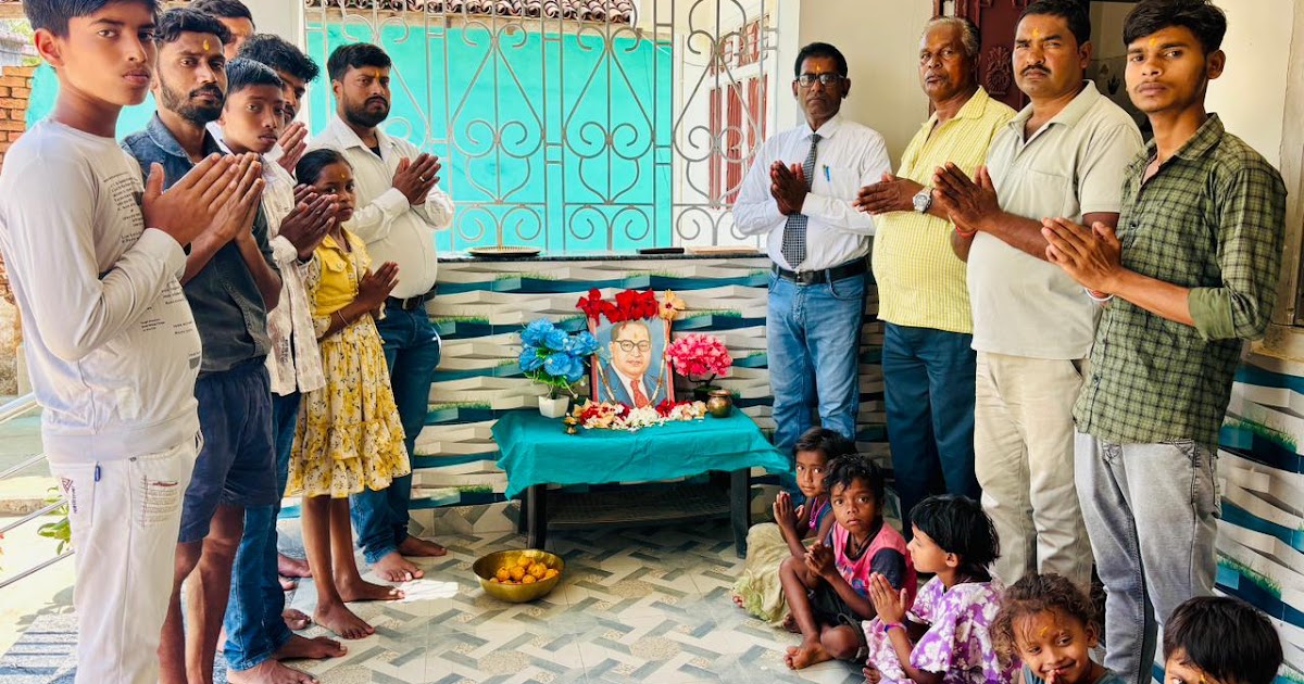 Dumka News:गुमरो पंचायत के पारबाद टोला में बाबा साहब की 135वीं जयंती धूमधाम से मनाई गई