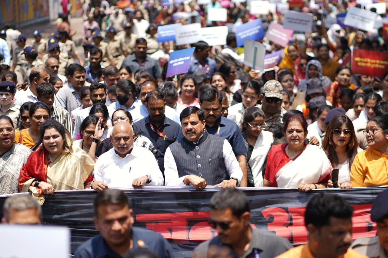 भोपाल में महिला आरक्षण बिल को लेकर जन-आक्रोश महिला पदयात्रा, सीएम मोहन यादव ने विपक्ष पर साधा निशाना