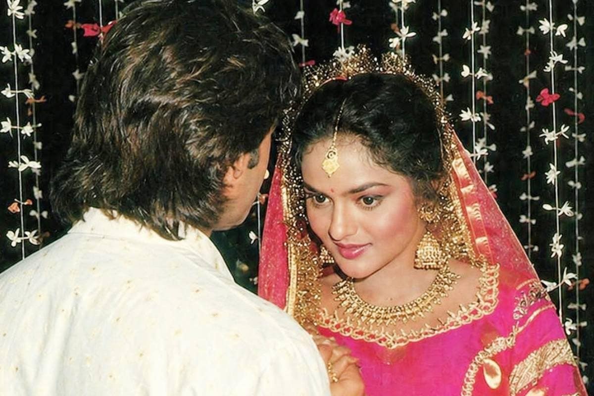 बॉलीवुड का सबसे खौफनाक 'ब्लैक संडे': जब इस फिल्ममेकर ने एक्टर के सामने उसकी मां और बहन को मार डाला