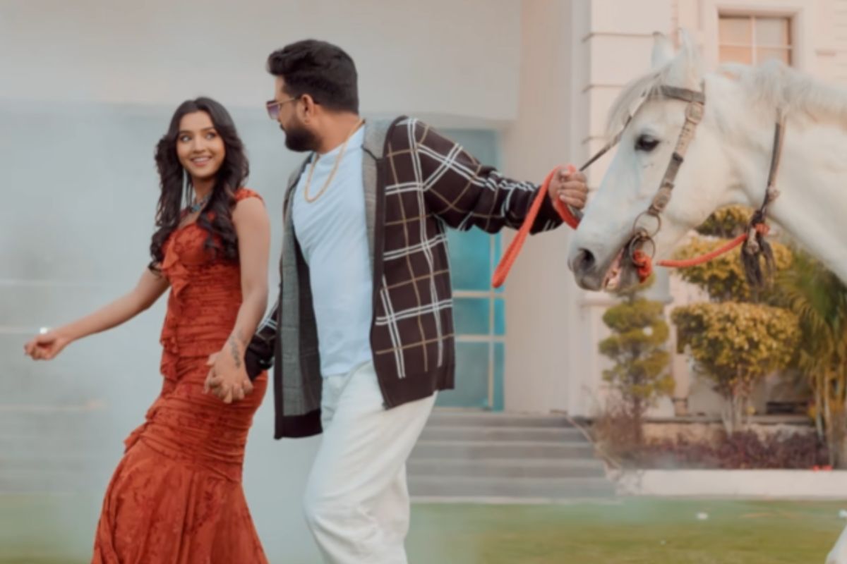 रितेश पांडे का नया गाना 'शासन भी आपन' हुआ रिलीज, नेहा पाठक की अदाओं ने बढ़ाया इंटरनेट का पारा