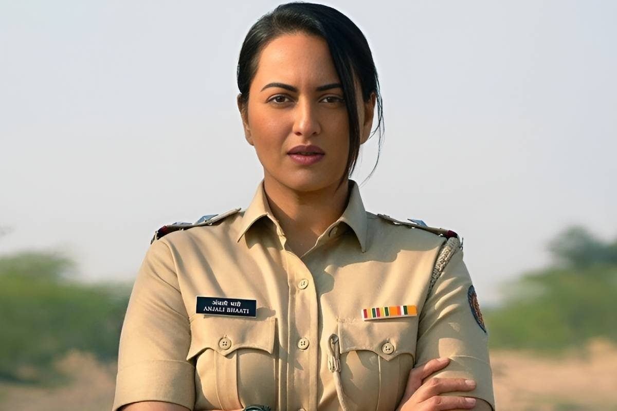 लोहार्गल में पुलिस की वर्दी में दौड़ती नजर आई बॉलीवुड स्टार सोनाक्षी सिन्हा, प्रशंसकों का लग गया जमघट