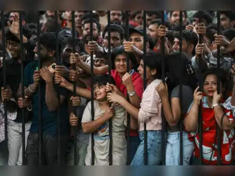 करण औजला के कॉन्सर्ट में मुंबई में भारी बवाल